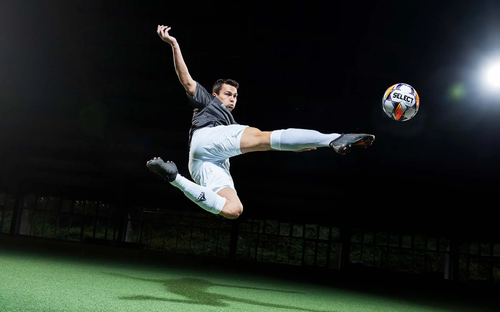 级足球俱乐 级足球俱乐